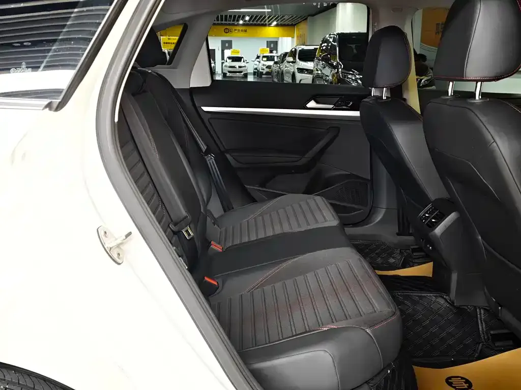 Volkswagen Lavida — фото 2