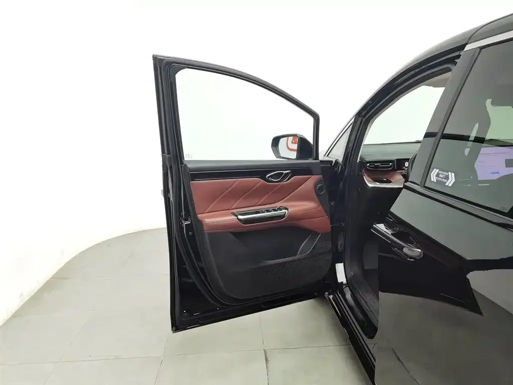 GAC Motor 传祺E8 PHEV 2024 из CN, фото 5