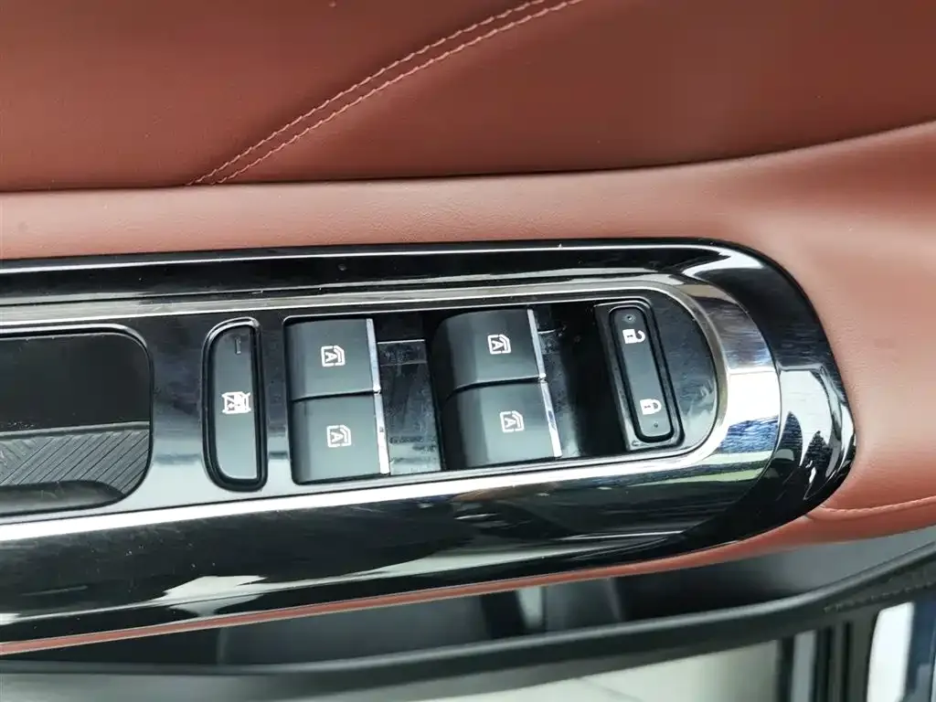GAC Motor 传祺E8 PHEV 2024 из CN, фото 9
