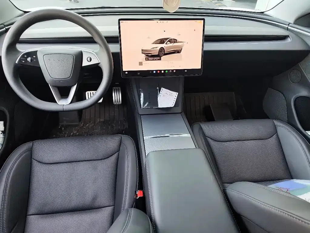 Tesla Model 3 — фото 3
