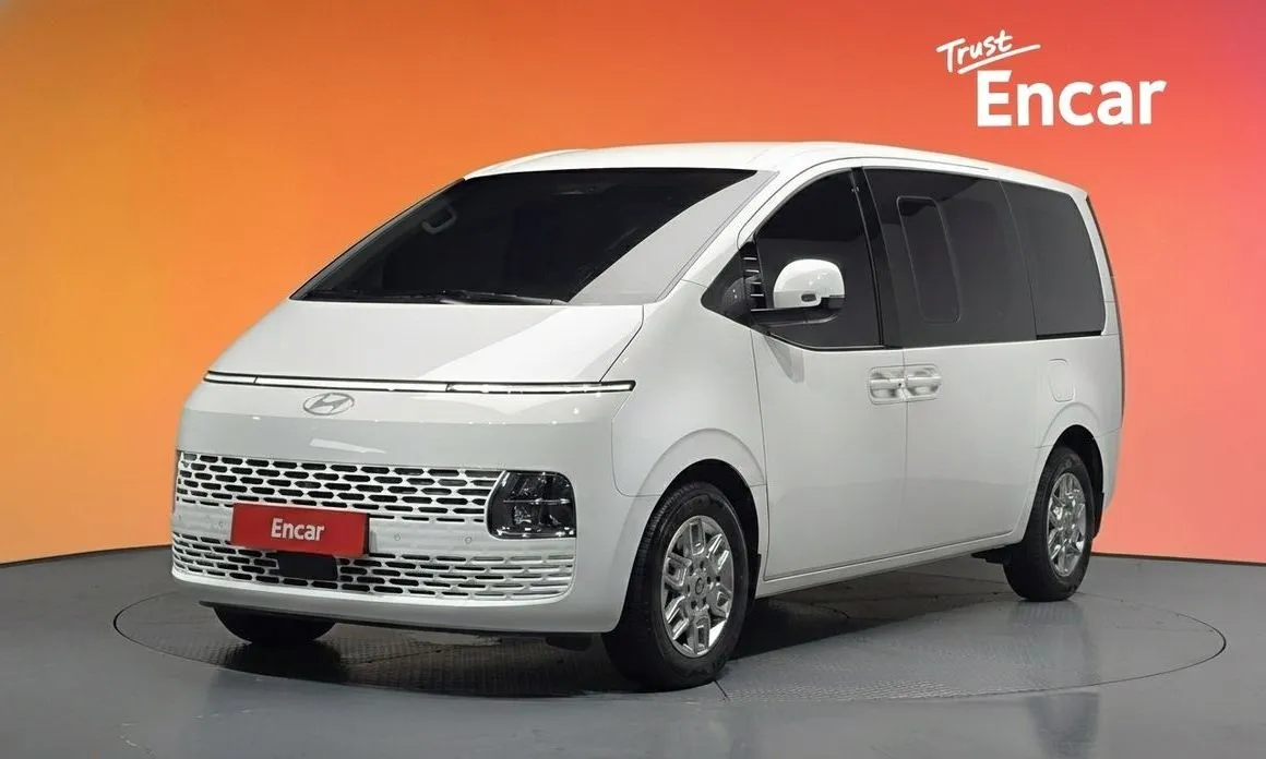 Hyundai Staria