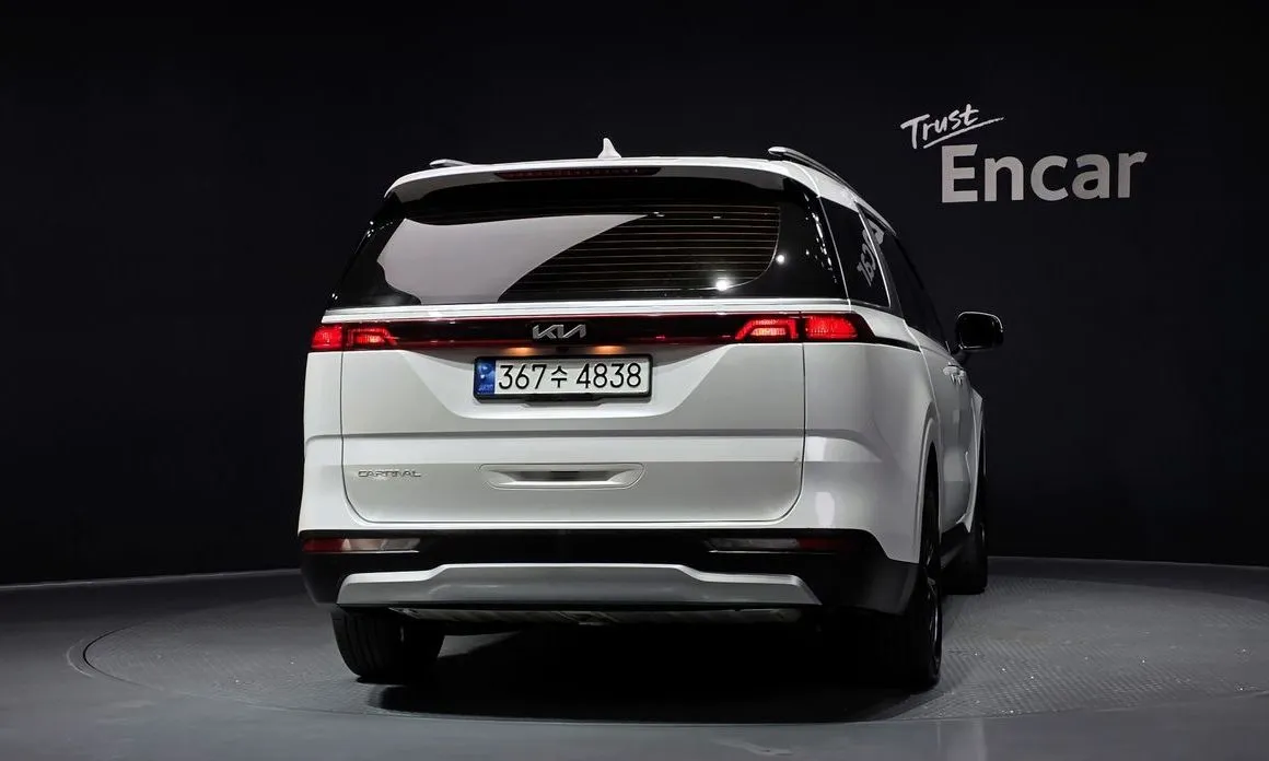 Kia Carnival 2023 из KR, фото 2