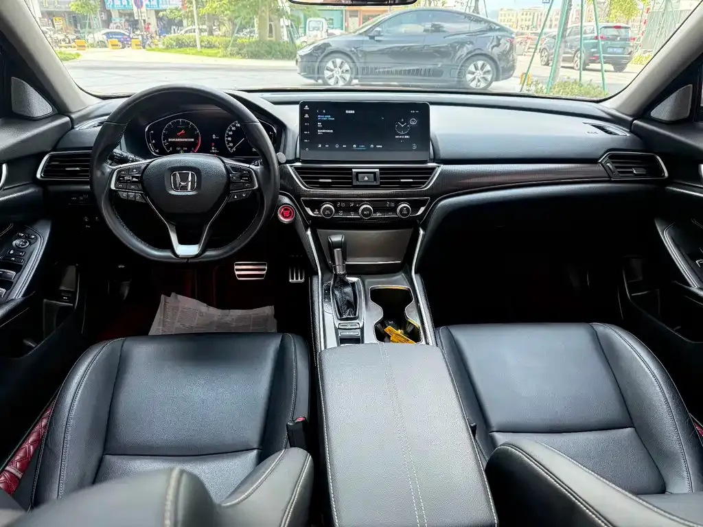 Honda Accord — фото 2