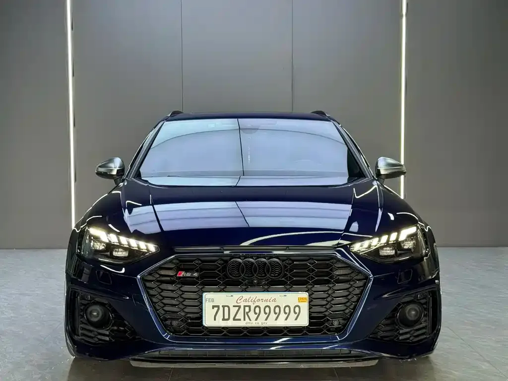 Audi RS 4 2021 из CN, фото 2