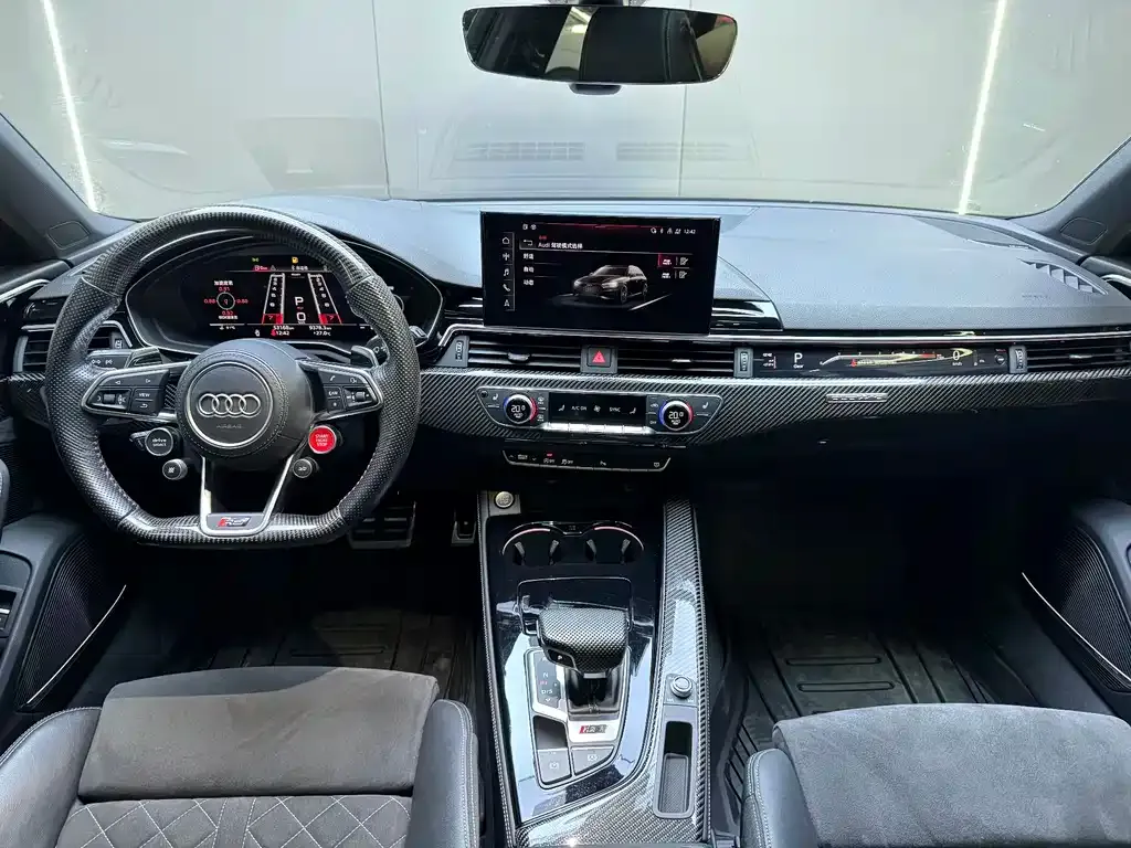 Audi RS 4 2021 из CN, фото 7