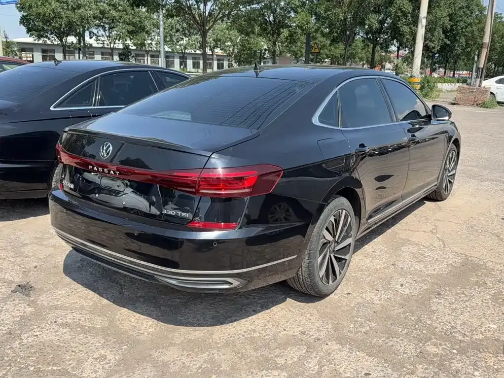 Volkswagen Passat — фото 9