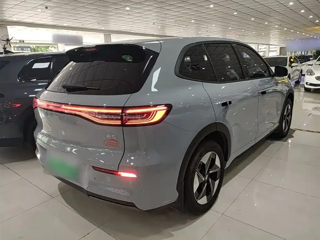 Geely Galaxy E5 — фото 10