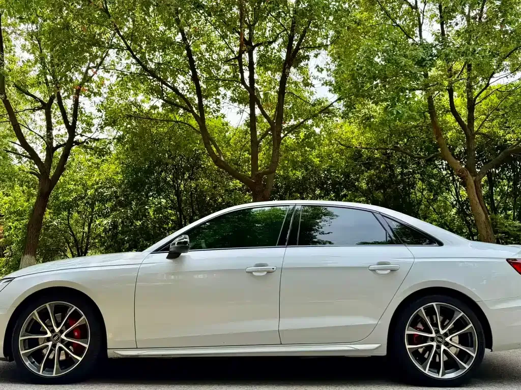 Audi S4 — фото 10