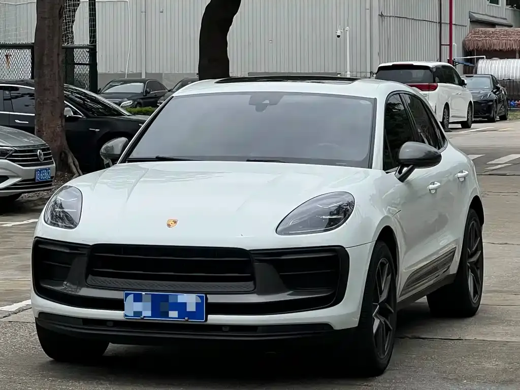 Porsche Macan — фото 1