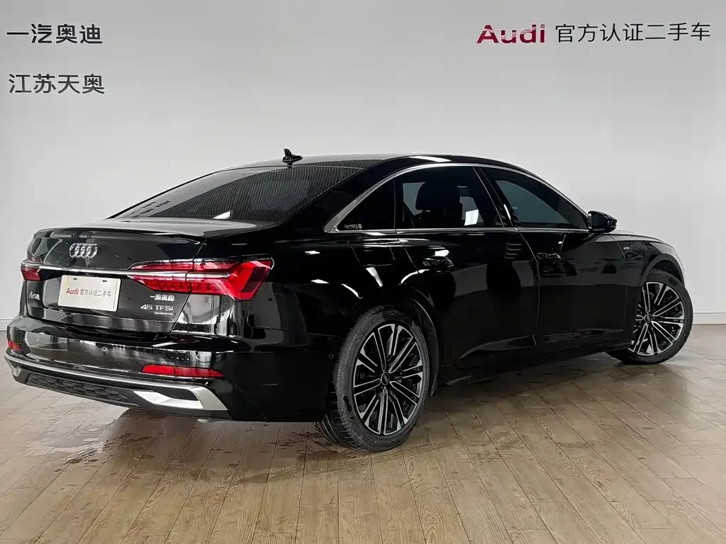 Audi A6L — фото 10