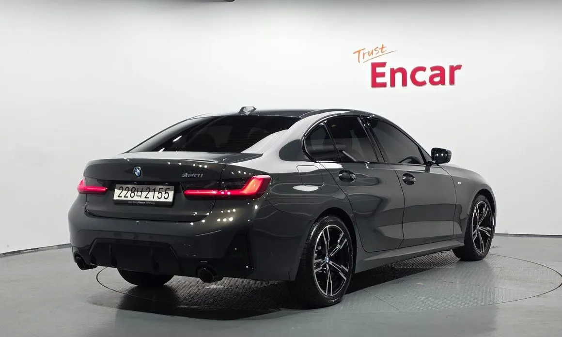 BMW 3-Series 2025 из KR, фото 3