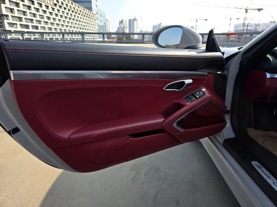 Porsche 718 2022 из KR, фото 7