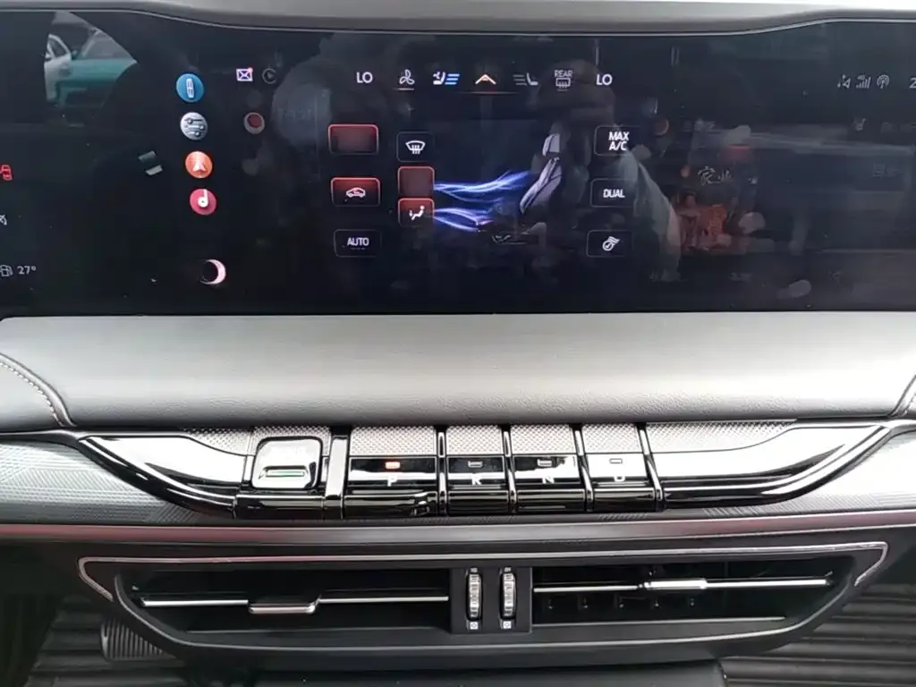 Lincoln Z 2023 из CN, фото 2