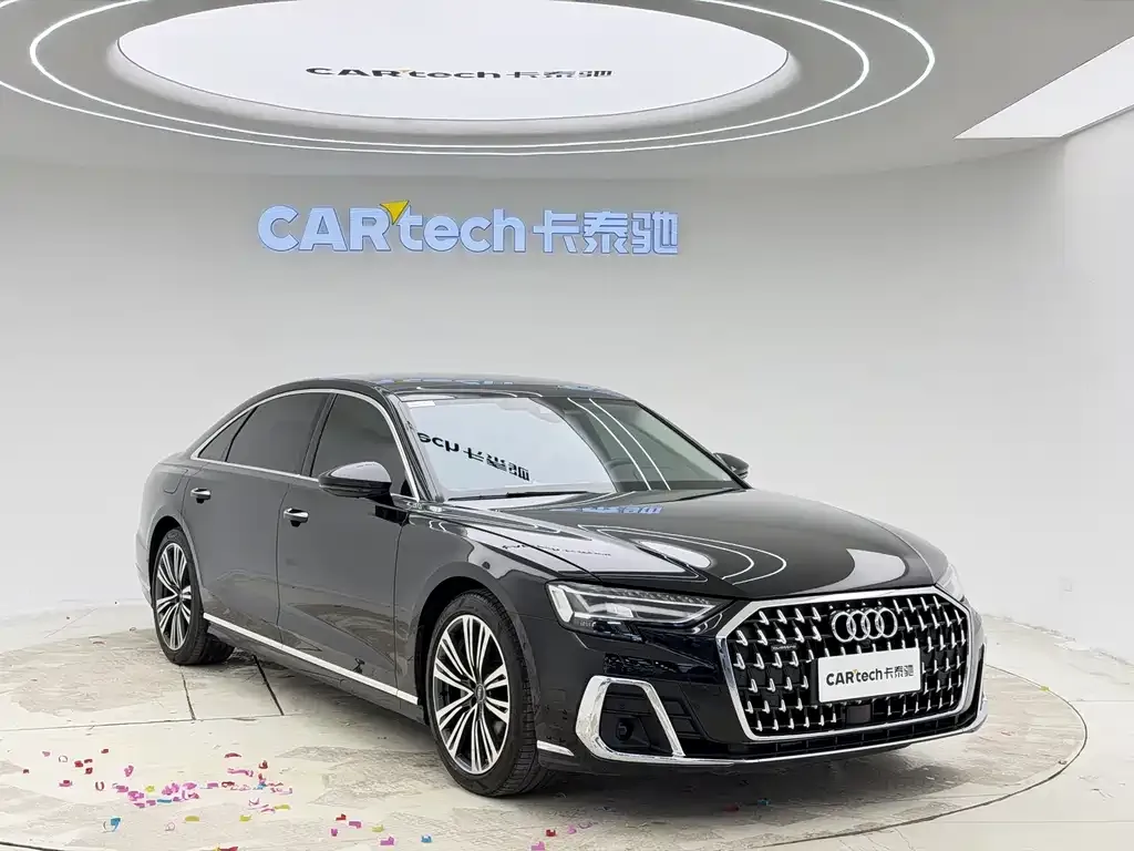 Audi A8 — фото 2