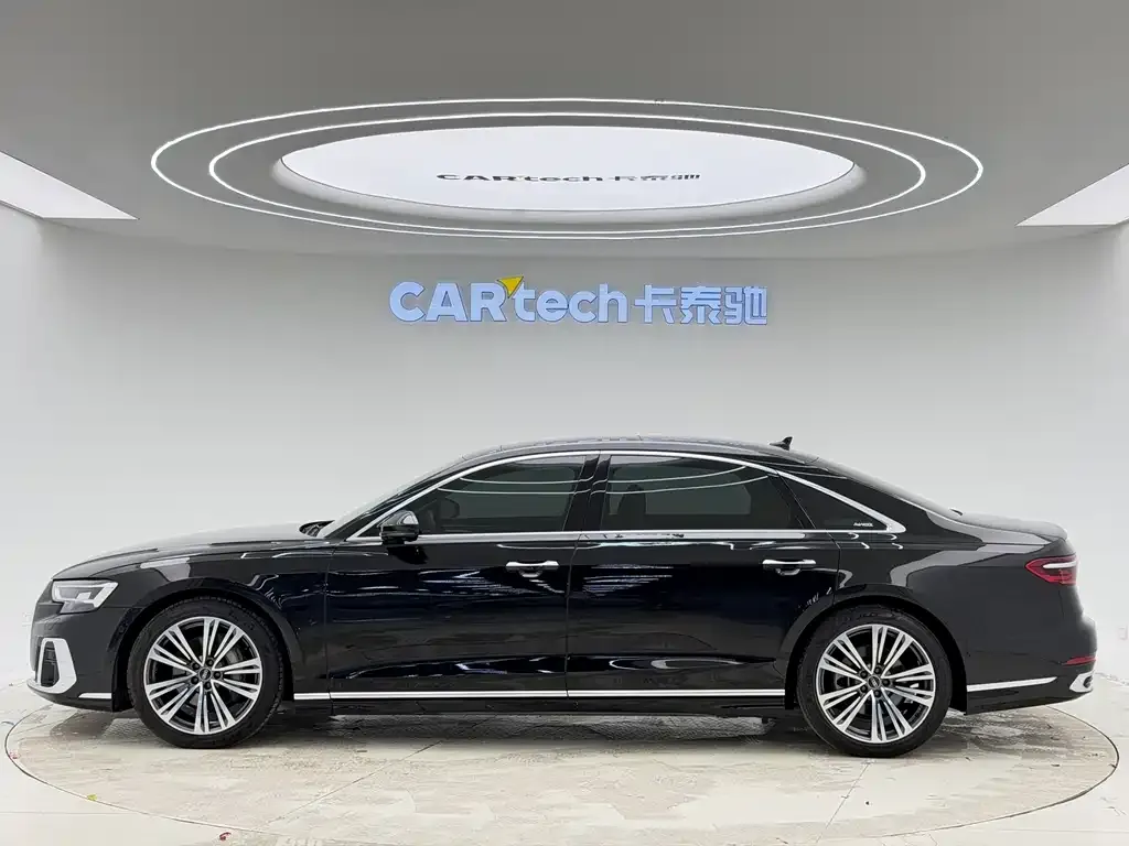 Audi A8 — фото 3