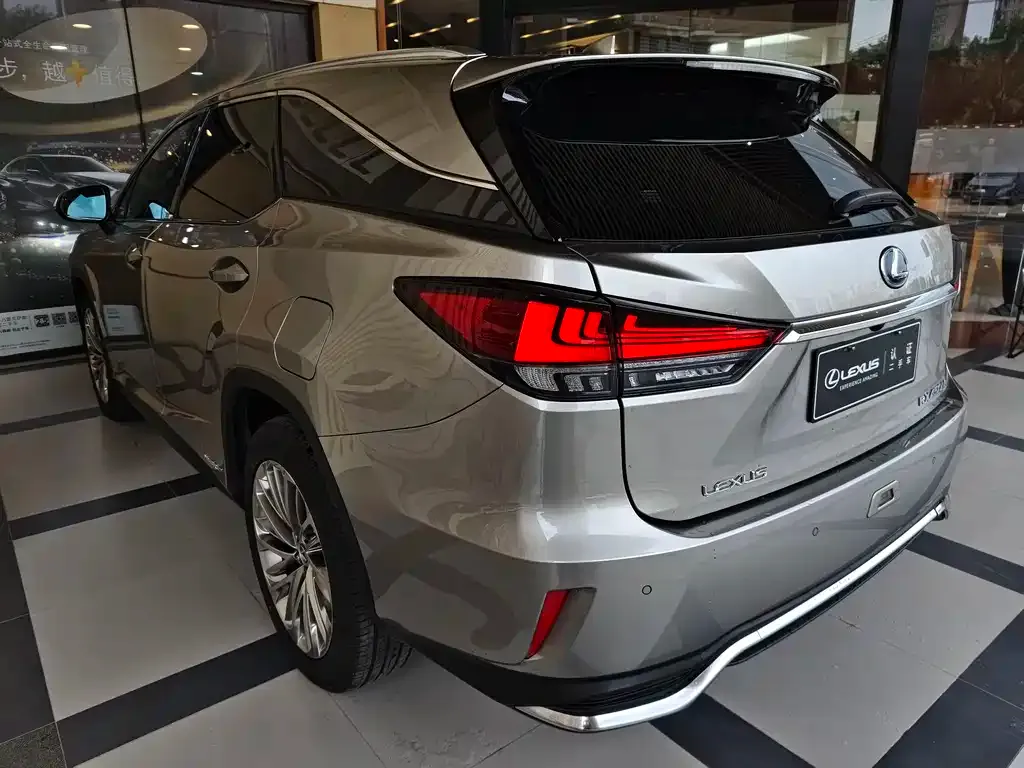 Lexus RX — фото 5
