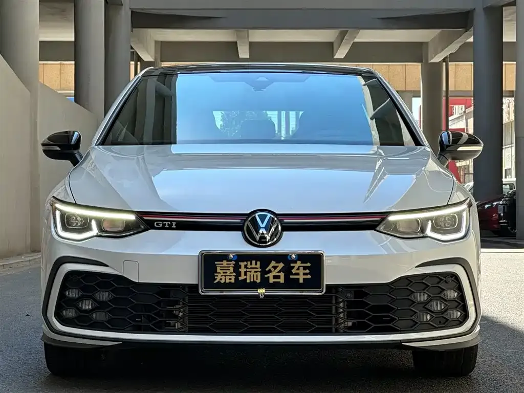 Volkswagen Golf GTI — фото 4