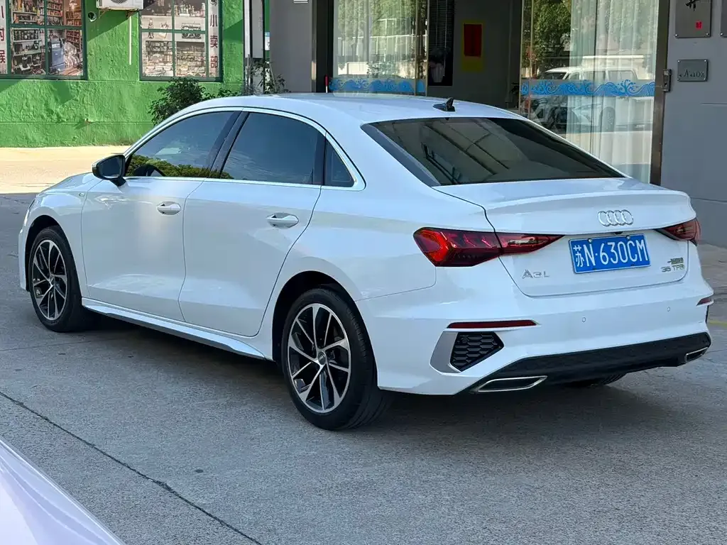 Audi A3 — фото 2
