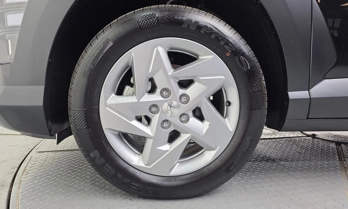 Hyundai Kona 2023 из KR, фото 10