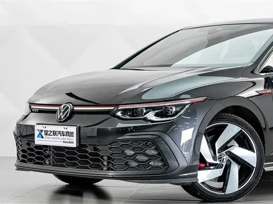 Volkswagen Golf GTI — фото 7