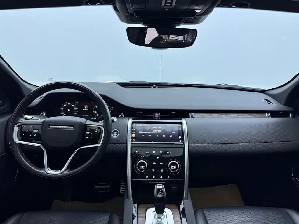 Land Rover Discovery Sport — фото 10