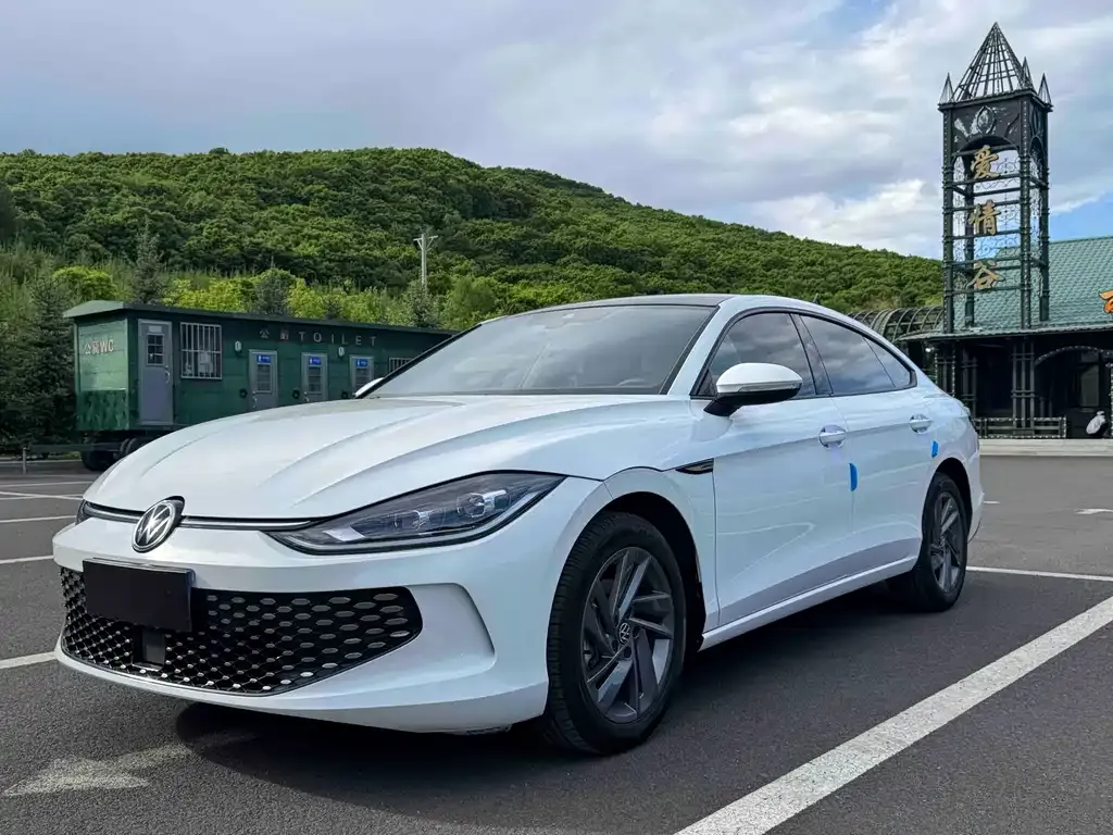 Volkswagen Lamando 2023 из CN, фото 1