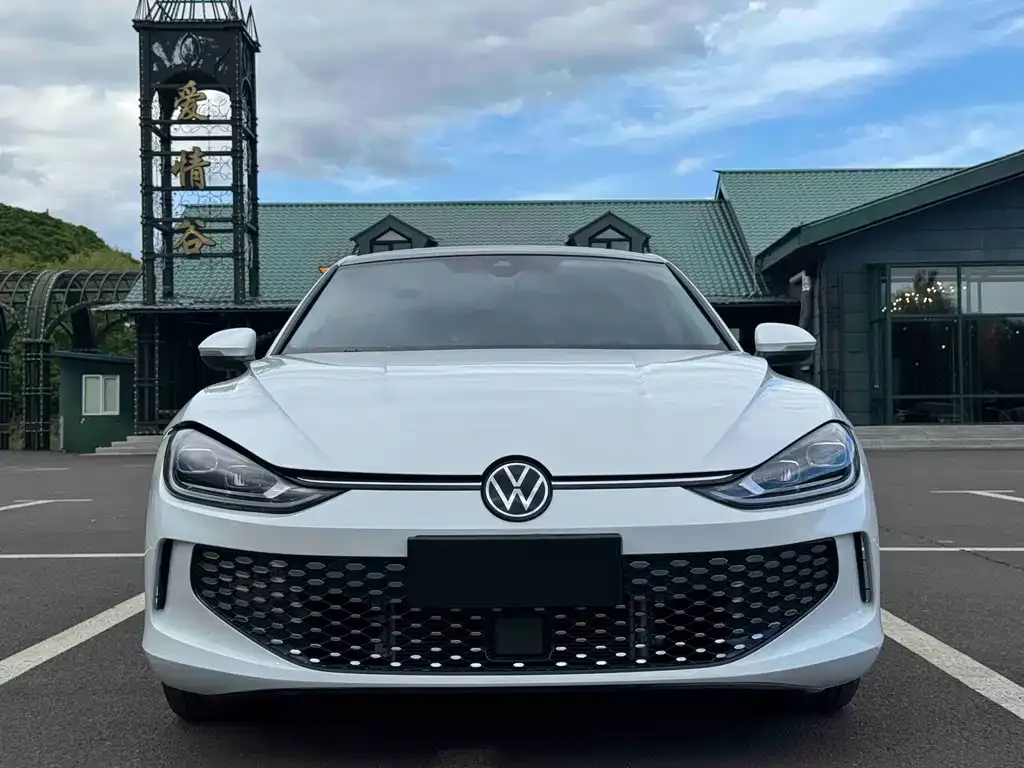 Volkswagen Lamando 2023 из CN, фото 8