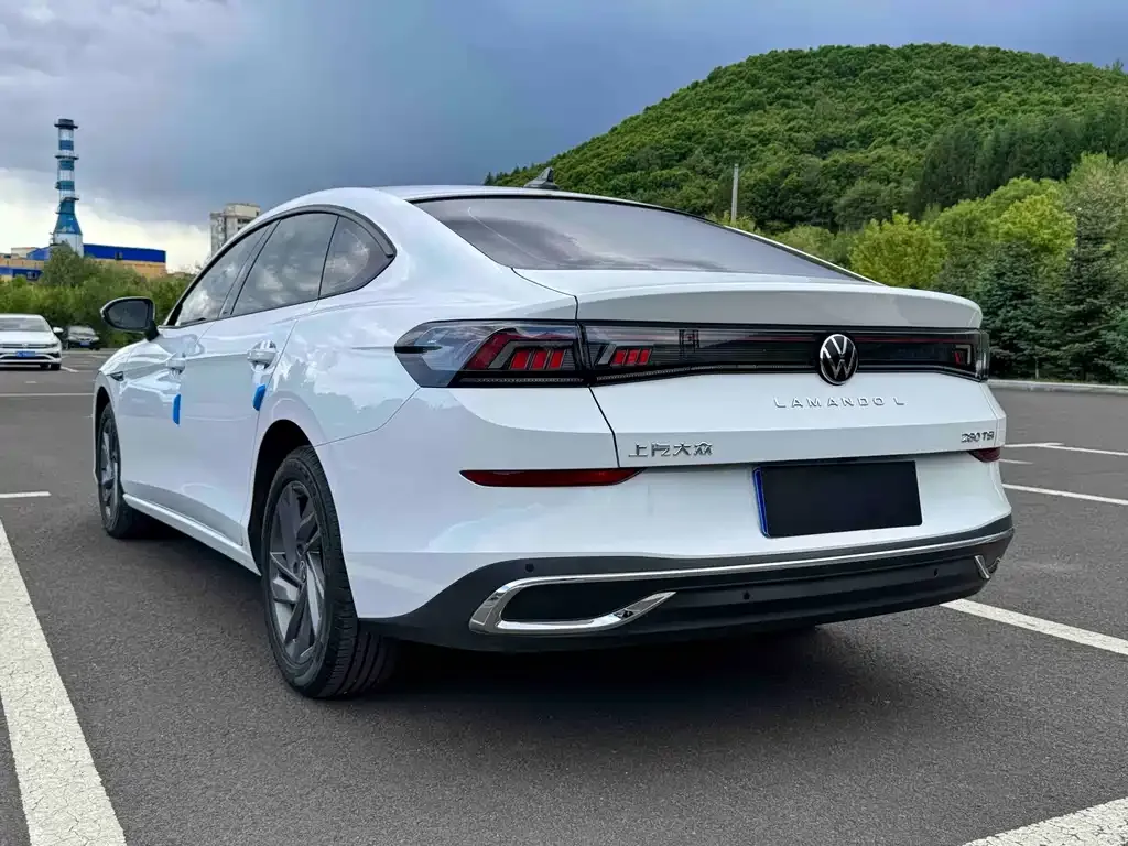 Volkswagen Lamando 2023 из CN, фото 7