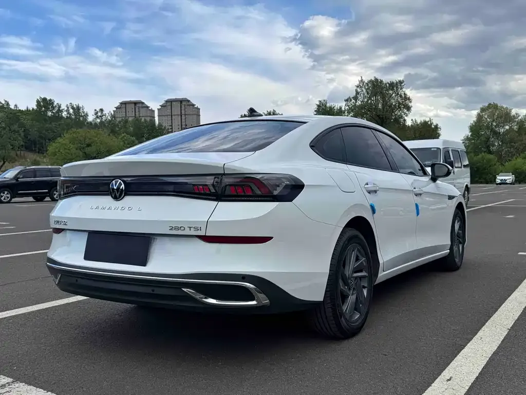 Volkswagen Lamando 2023 из CN, фото 2