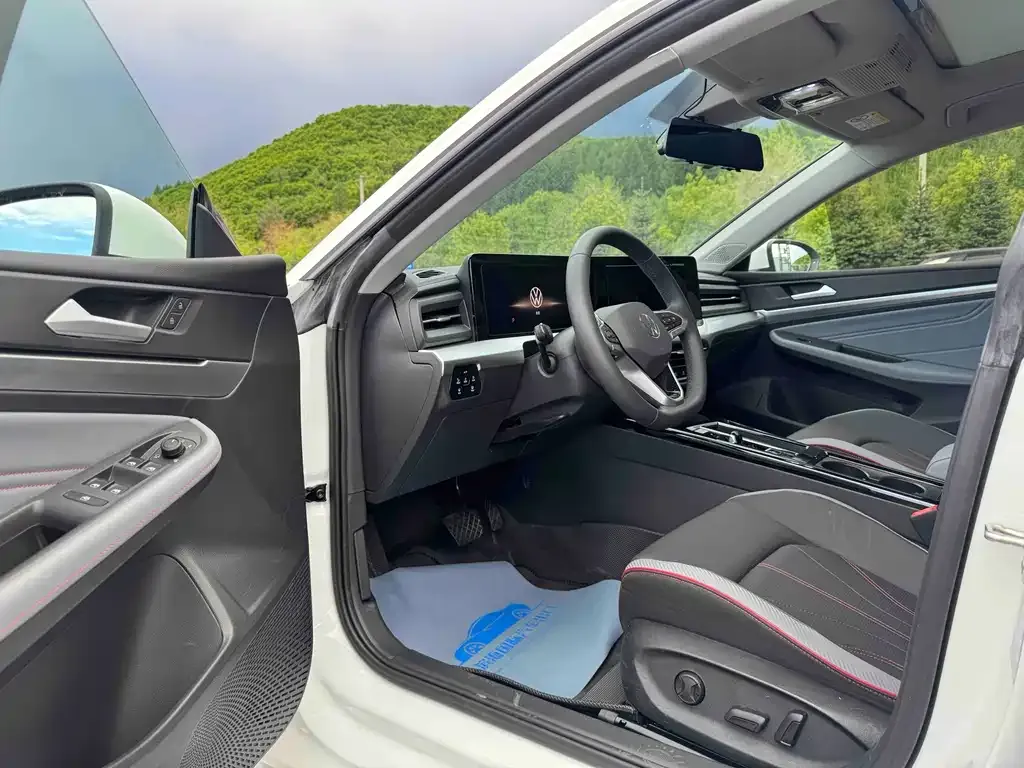 Volkswagen Lamando 2023 из CN, фото 9