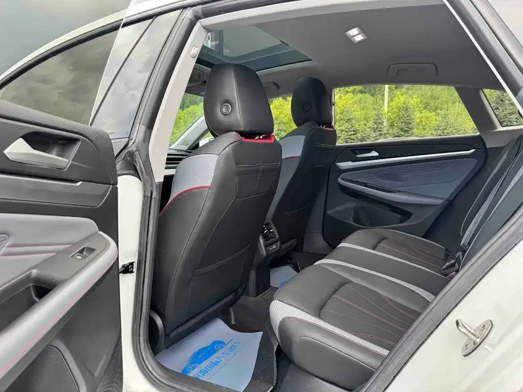 Volkswagen Lamando 2023 из CN, фото 3