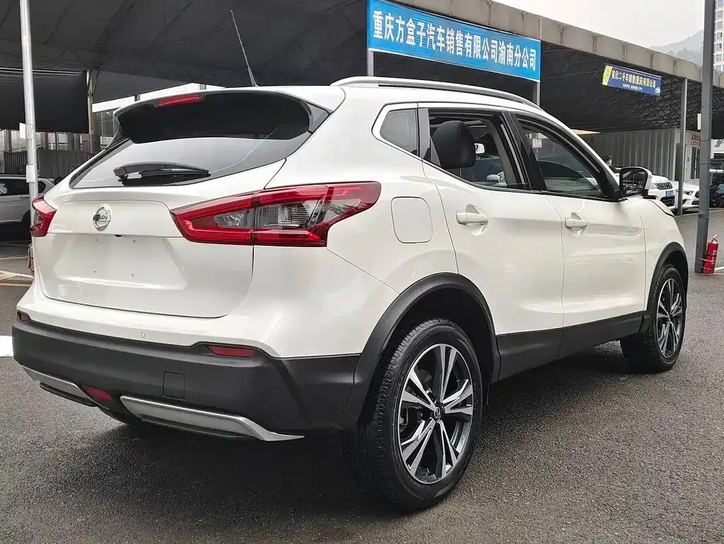 Nissan Qashqai — фото 5