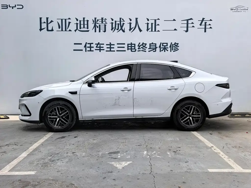 BYD Seal 05 DM-i — фото 8