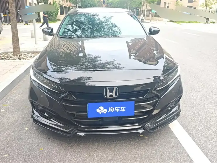 Honda Accord — фото 8