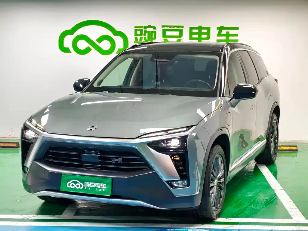 NIO ES8