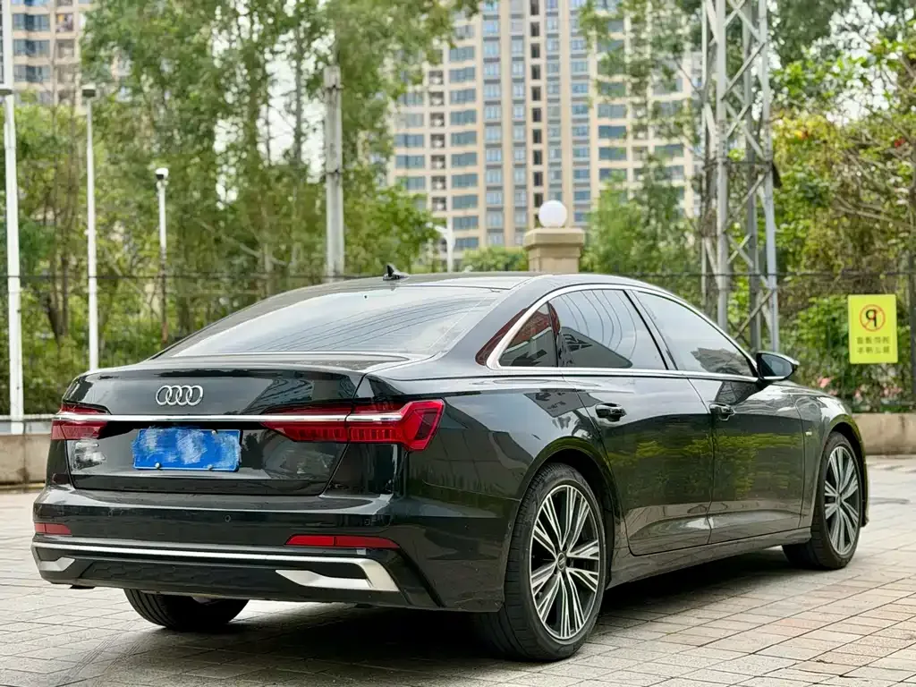 Audi A6L — фото 4