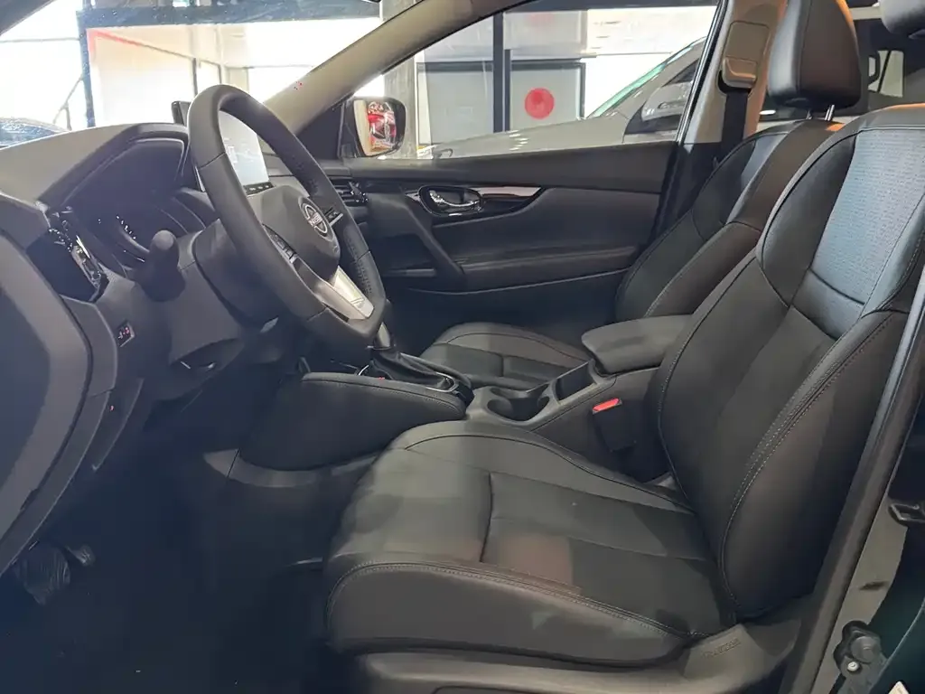 Nissan Qashqai — фото 10