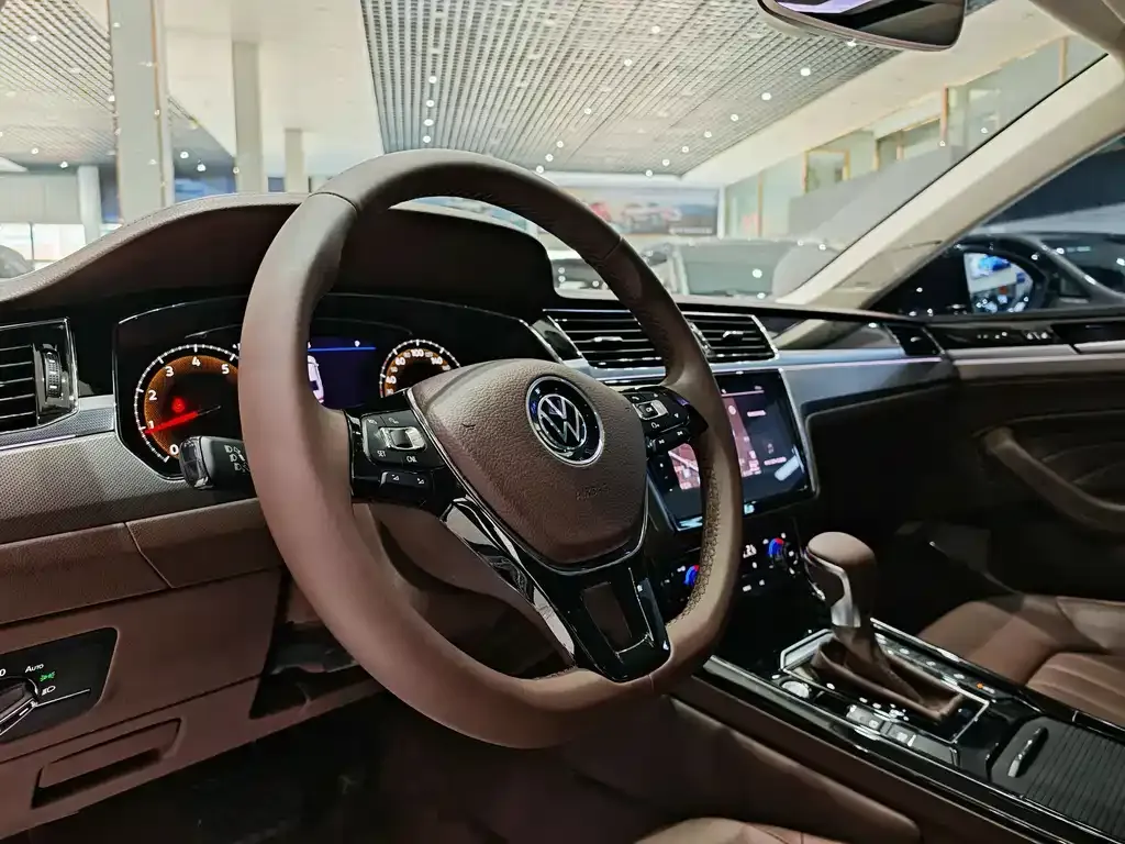 Volkswagen Phideon 2021 из CN, фото 10