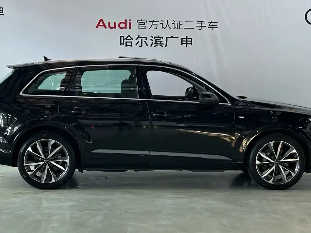 Audi Q7 — фото 5