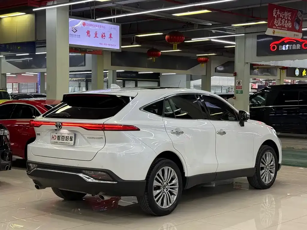 Toyota Harrier — фото 5