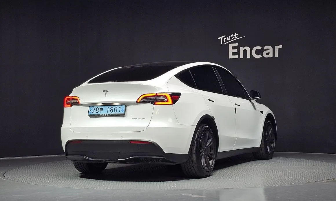 Tesla Model Y 2021 из KR, фото 3