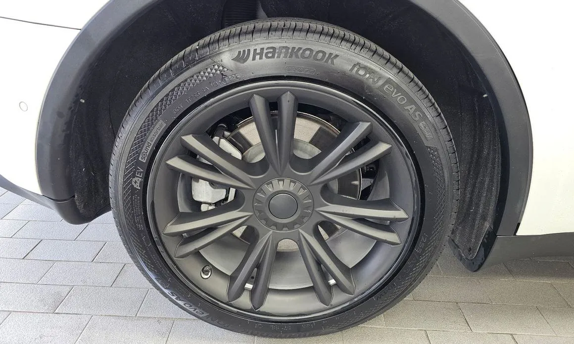Tesla Model Y 2021 из KR, фото 6