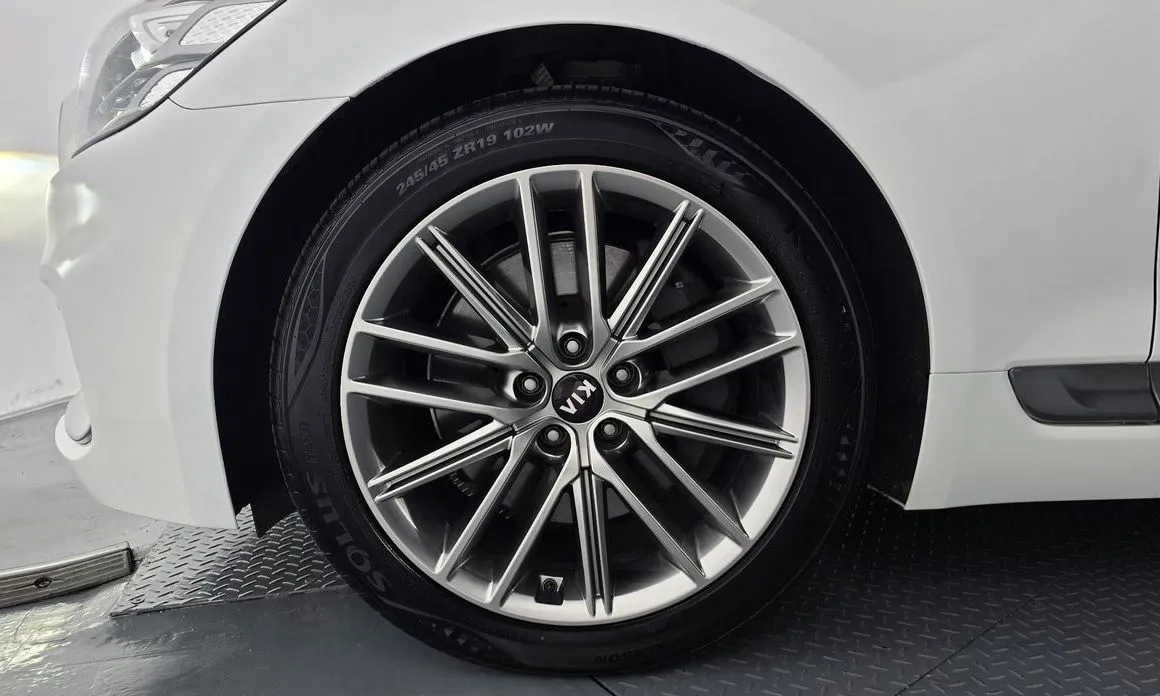 Kia K9 — фото 10