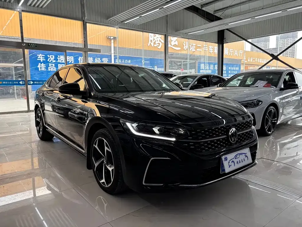 Volkswagen Passat — фото 9