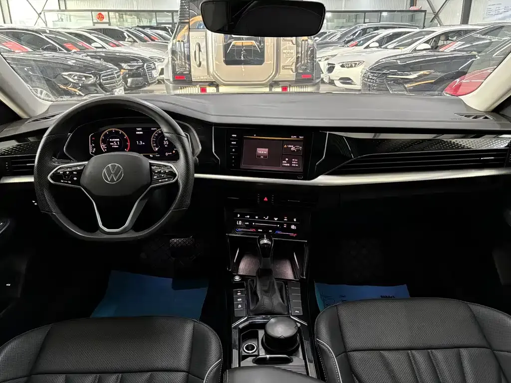 Volkswagen Passat — фото 6