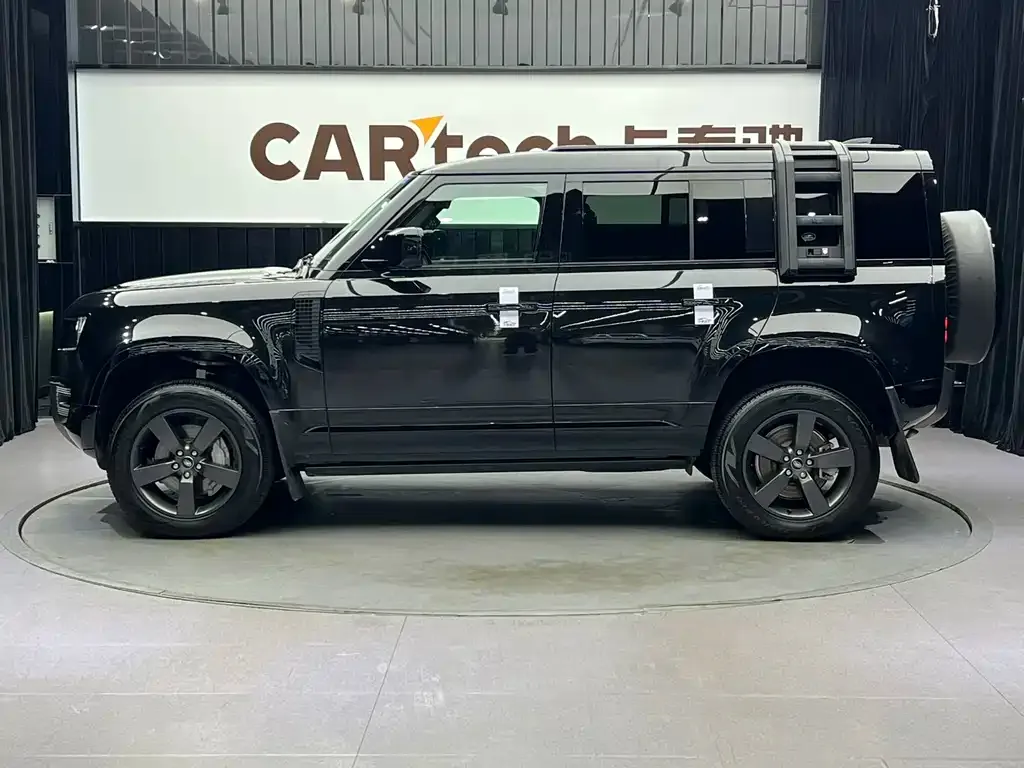 Land Rover Defender — фото 2