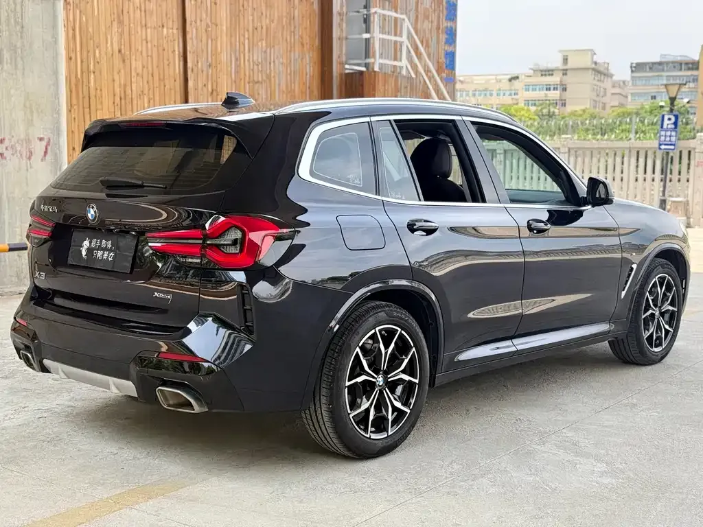 BMW X3 — фото 10