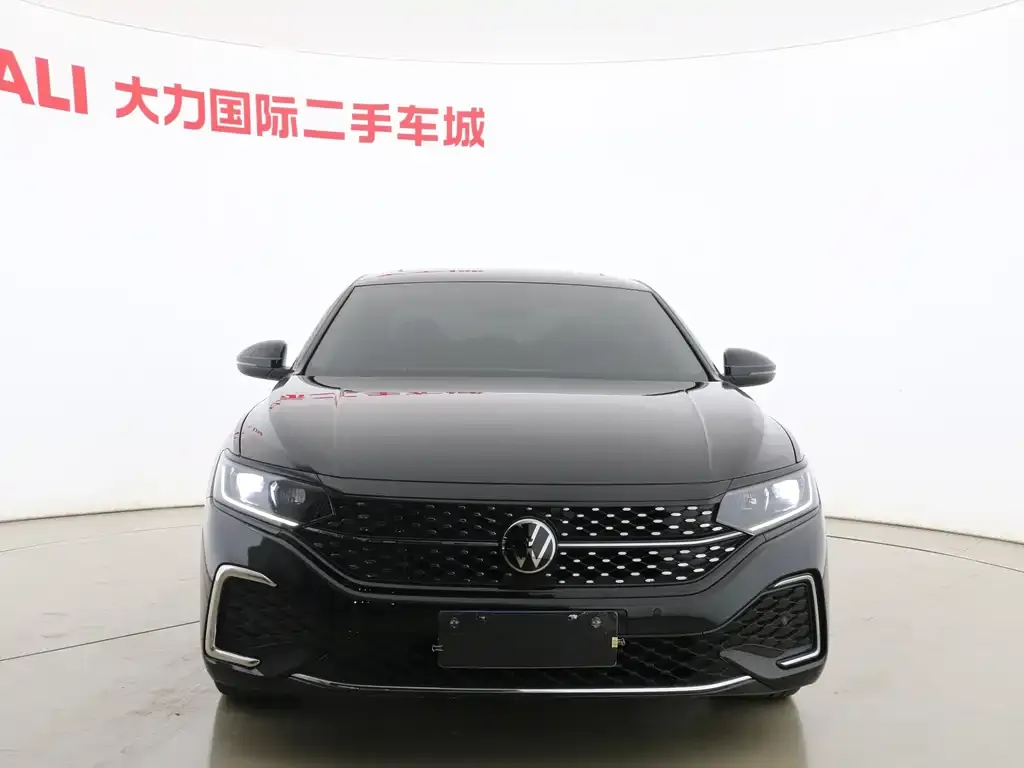 Volkswagen Passat — фото 9