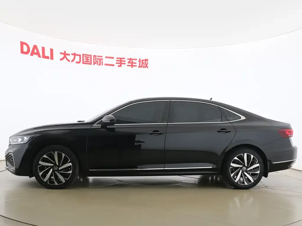 Volkswagen Passat — фото 5