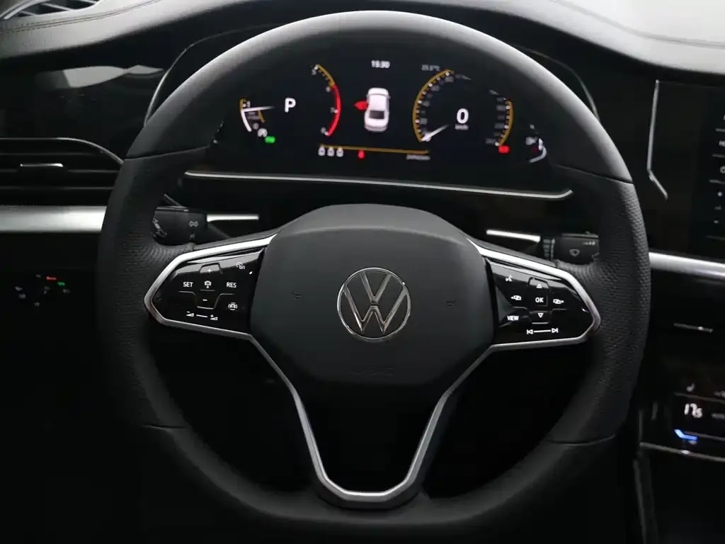 Volkswagen Passat — фото 3
